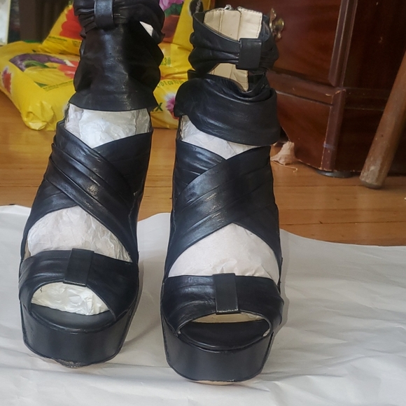 🔥Boutique 9 - 7M- Black Leather Sandal - Picture 5 of 7